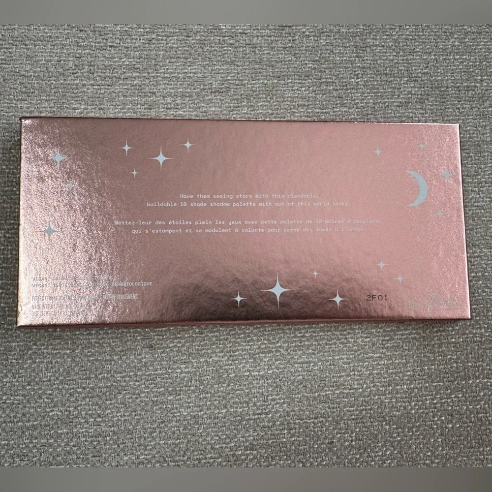 NWOB Item In My Element Eyeshadow 10 Pan Palette - Picture 3 of 4